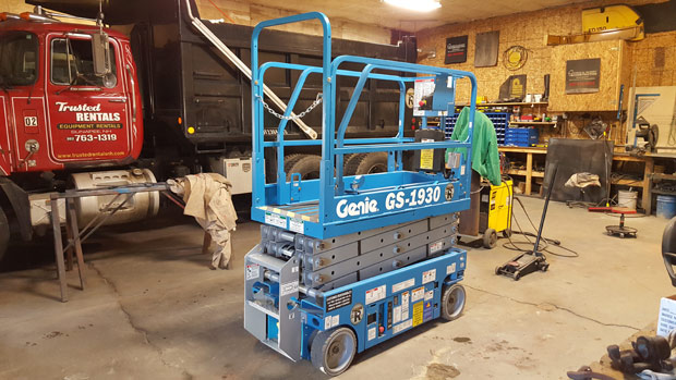 refurbished Genie Scissor lift